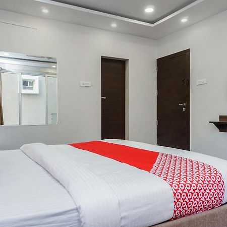 Oyo 16832 Hotel I Suite 2 Mangvadi Esterno foto