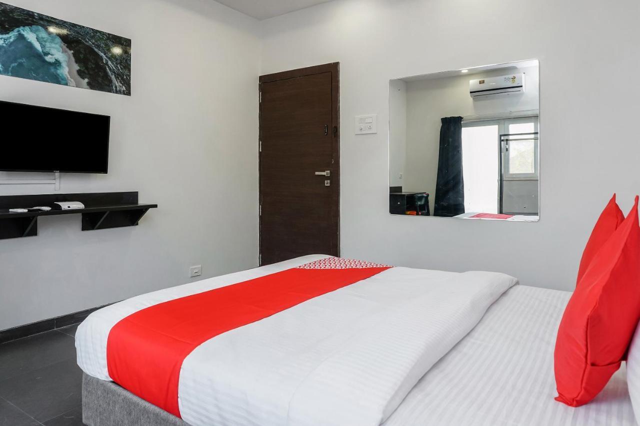 Oyo 16832 Hotel I Suite 2 Mangvadi Esterno foto